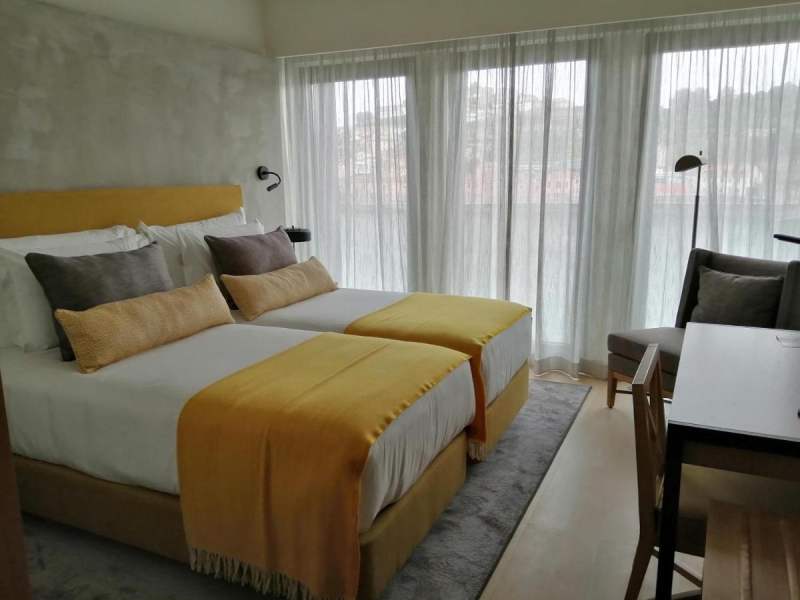 NEYA Porto Hotel